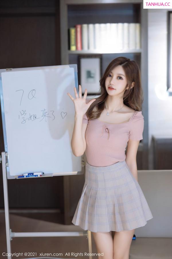 綺裡嘉 绮里嘉 [XiuRen]高清写真图 2021.12.31 No.4415 绮里嘉ula第59张图片